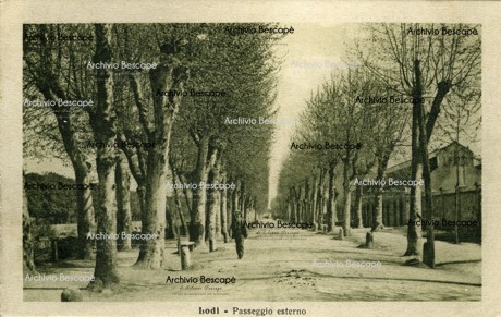 Lodi - Passeggio Interno (attuale Viale IV novembre)